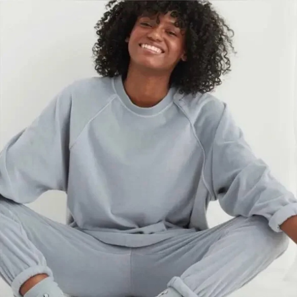Aerie Real Obsessed Blue Velour Crewneck Long Sleeve Sweatshirt Size Medium